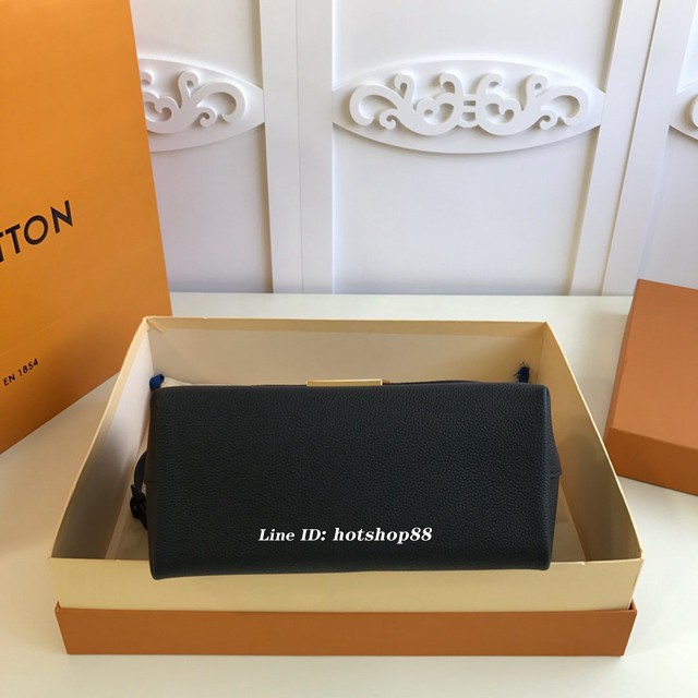 路易威登LV女包 M55060黑色 Volta手袋 LV新款小牛皮手袋 單肩斜挎女包 xxlv3025